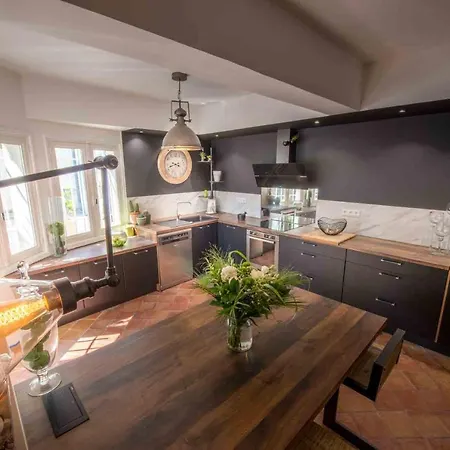 Autre Histoire Bed & Breakfast Saint-Paul-Trois-Chateaux